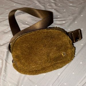 Lululemon belt bag
